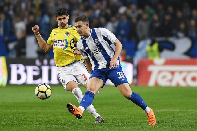 关于波尔图训练开放日，今晚单刀错失引欢呼，全明星赛在即，更衣室氛围转暖的信息-9体育