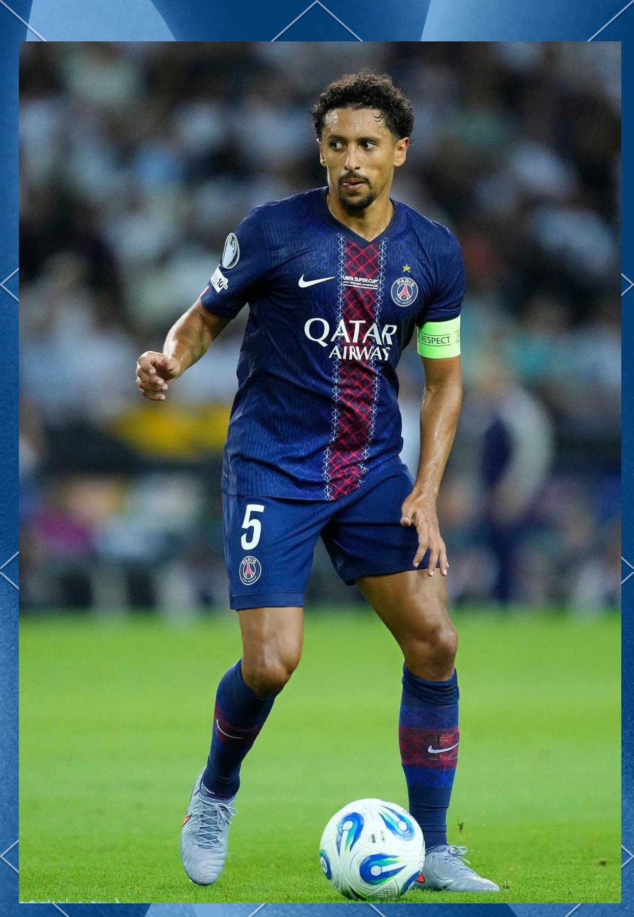 关于法甲赛程吃紧；巴黎圣日耳曼关键时刻外线爆发；赛场秩序良好；团队化学反应显著的信息-jiuyou